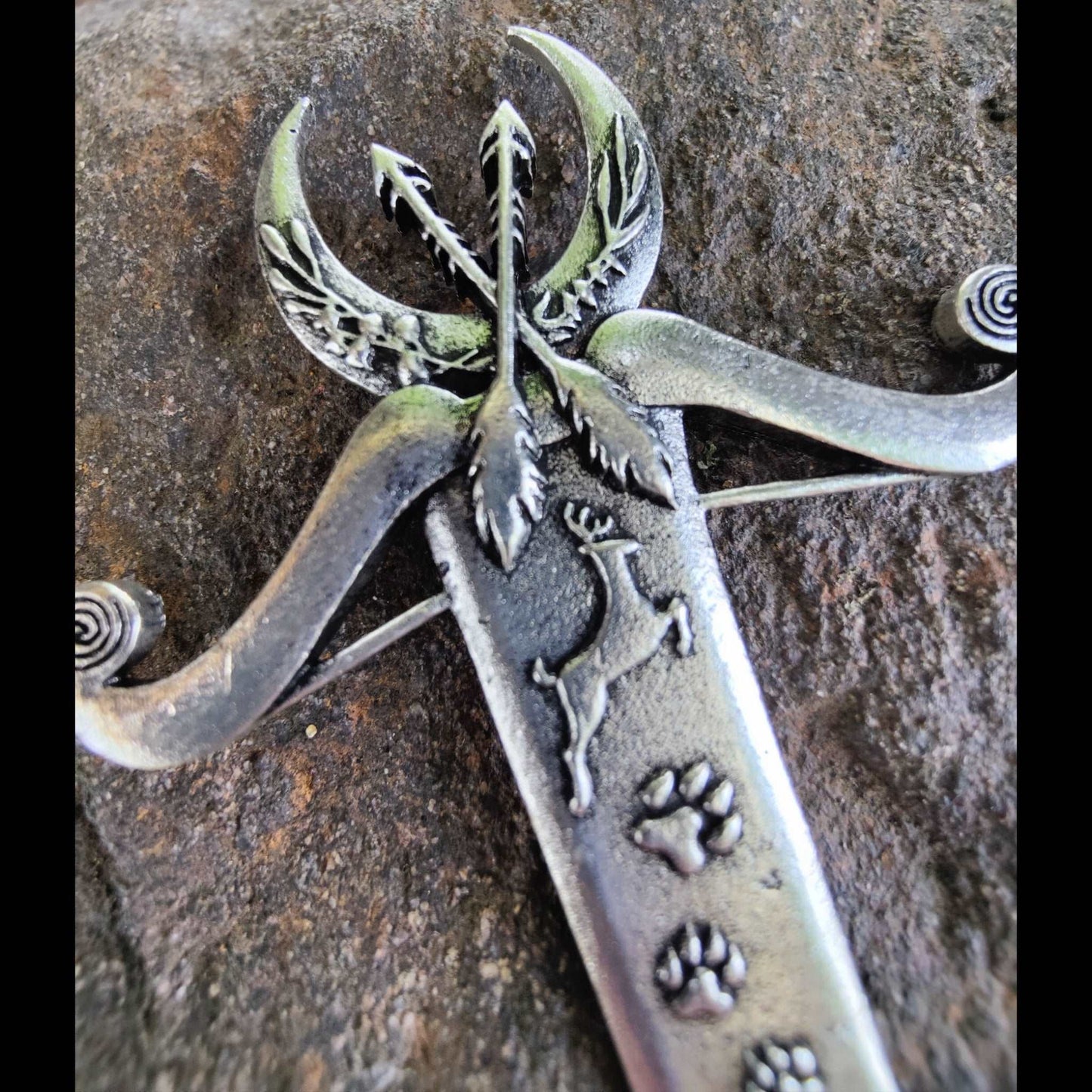 The Artemis Hair Dagger