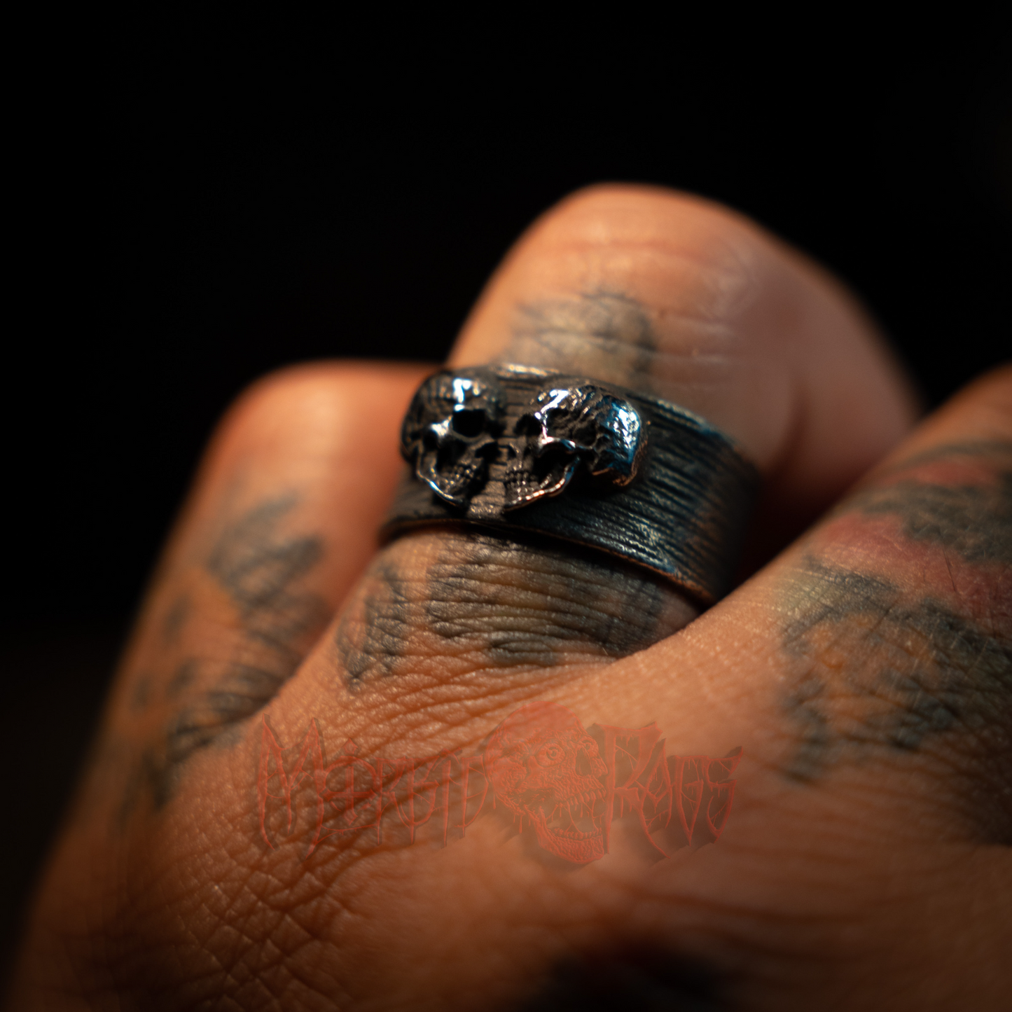 Saber Double Skulls Ring