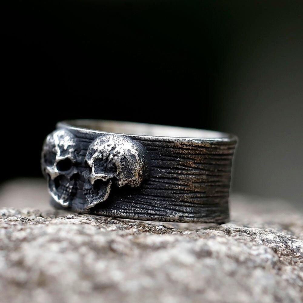 Saber Double Skulls Ring