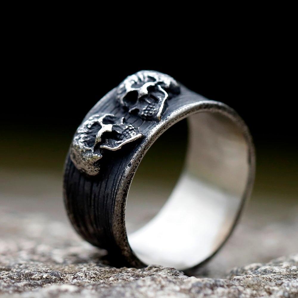 Saber Double Skulls Ring