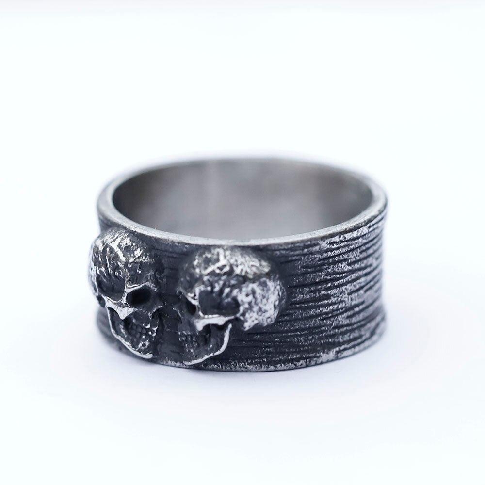 Saber Double Skulls Ring