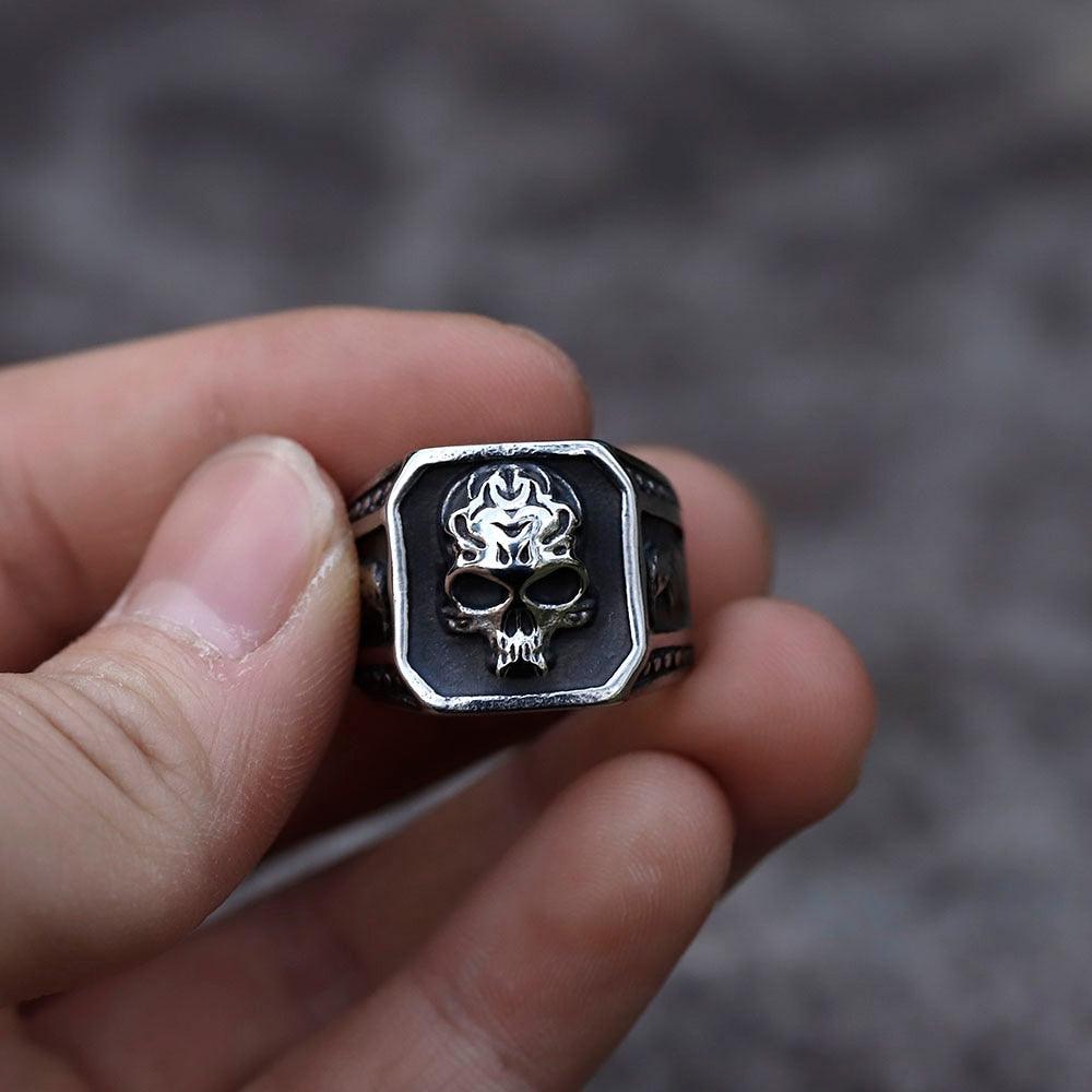 Valerius Skull Ring