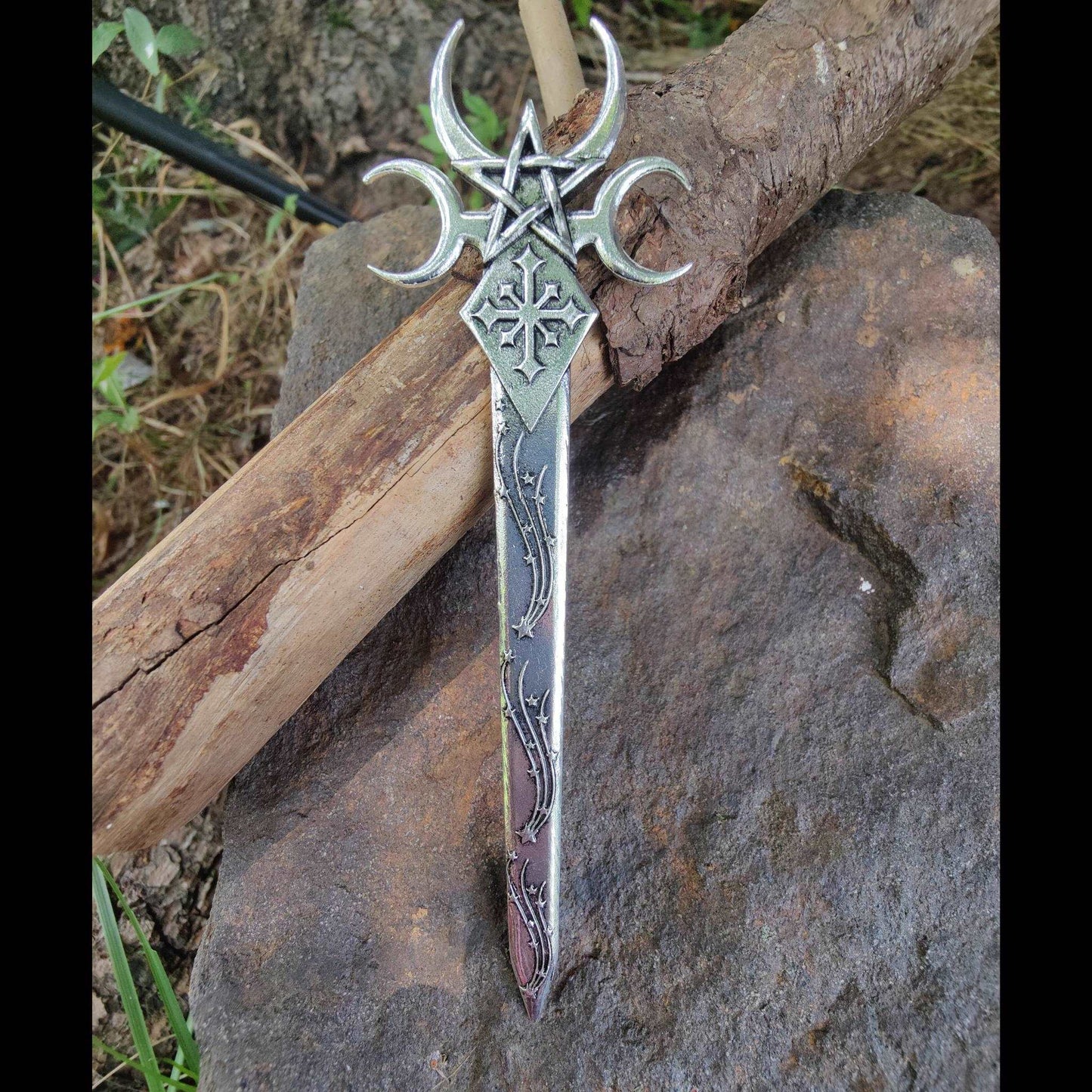 Goddess Nyx Hair Dagger