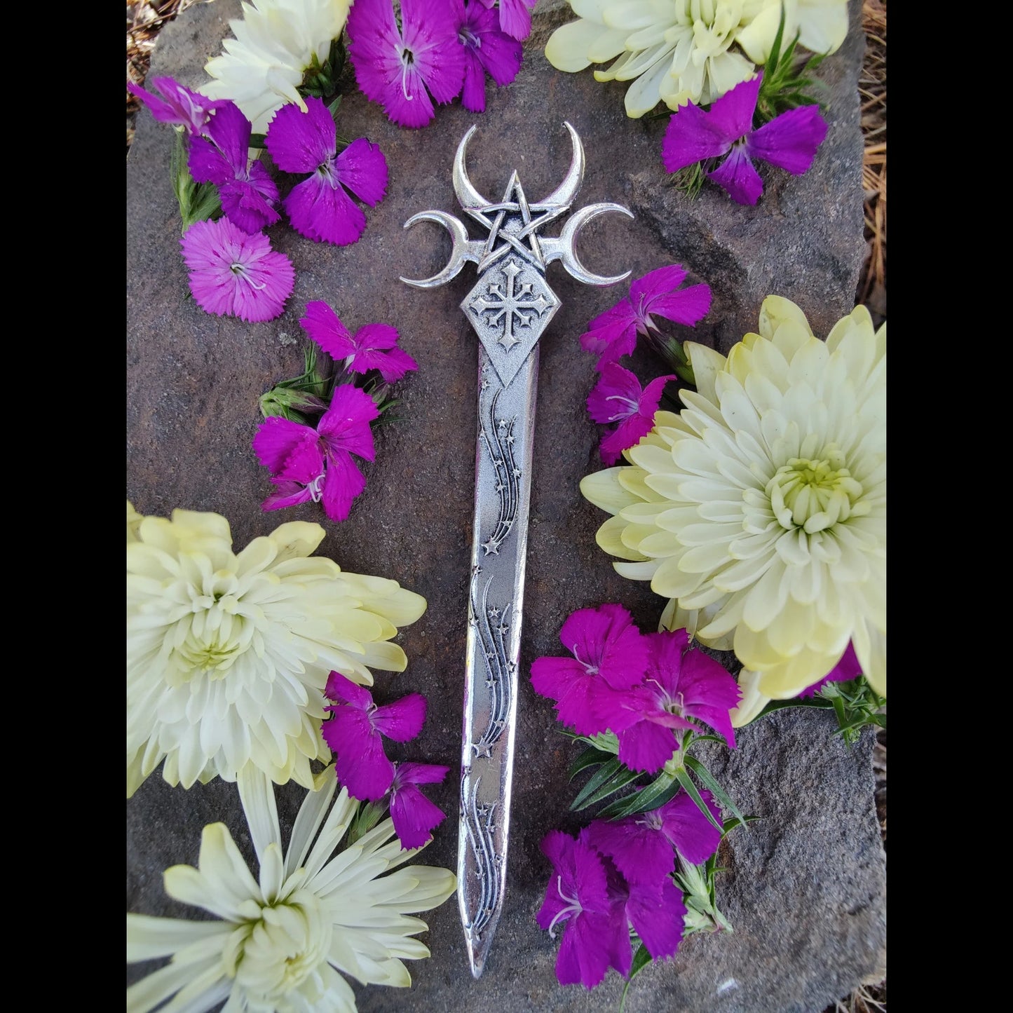 Goddess Nyx Hair Dagger