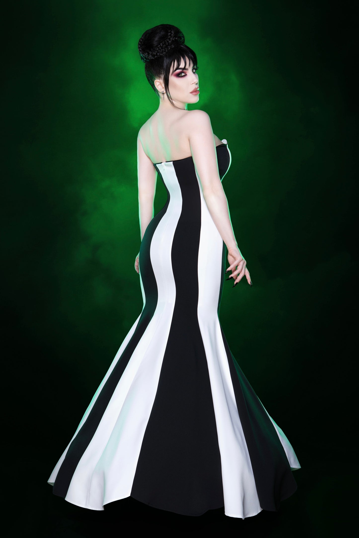 Sandworm Striped Gown