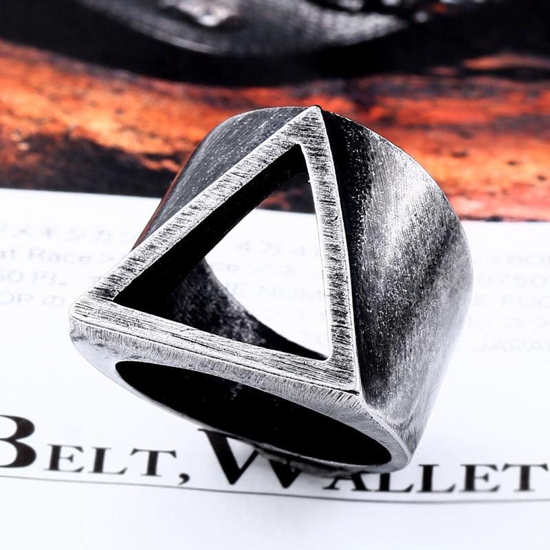 Ivar Triangle Ring